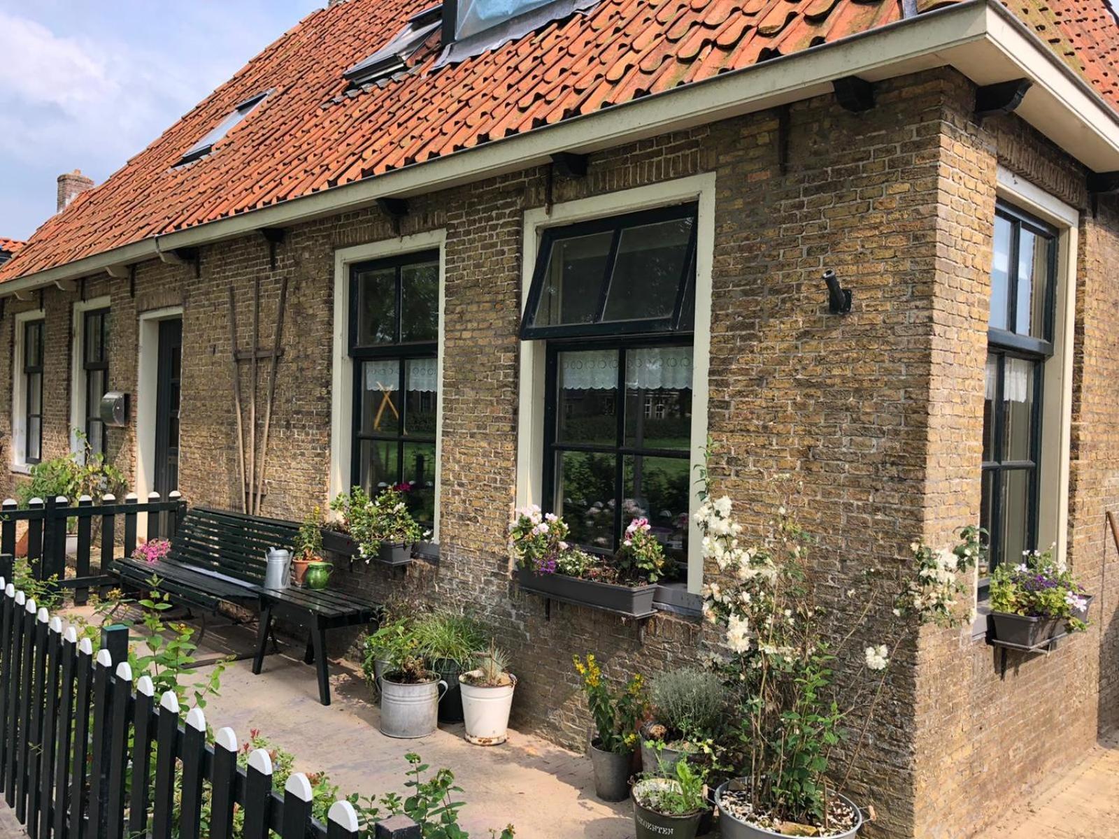 Vakantiehuis In Friesland Voor De Hele Familie Huns Exterior foto
