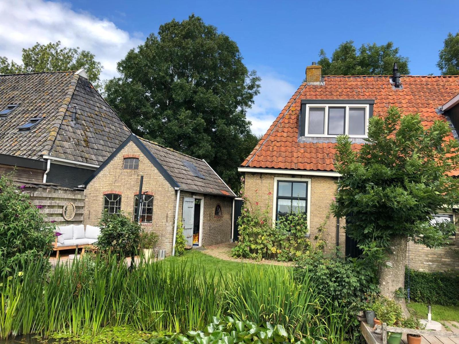 Vakantiehuis In Friesland Voor De Hele Familie Huns Exterior foto